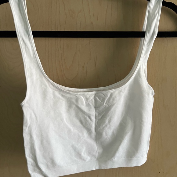 White Cropped Tank Top - Picture 4 of 7